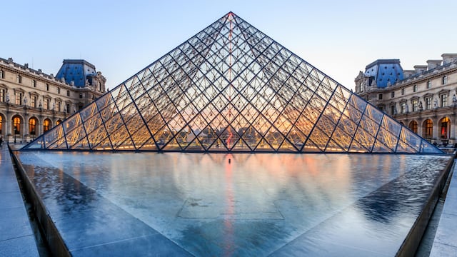 La entrada al museo del Louvre aumenta un 30%