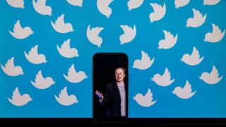 Elon Musk toma el control de Twitter y despide a altos ejecutivos