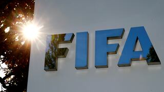 FIFA recomienda acuerdos salariales y renovación de contratos
