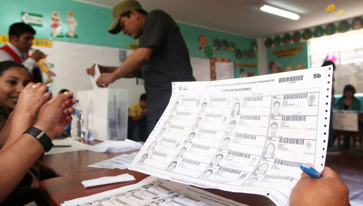 Las medidas laborales buscan asegurar que los ciudadanos puedan votar o cumplir funciones como miembros de mesa sin afectar sus obligaciones laborales. Foto: Andina.