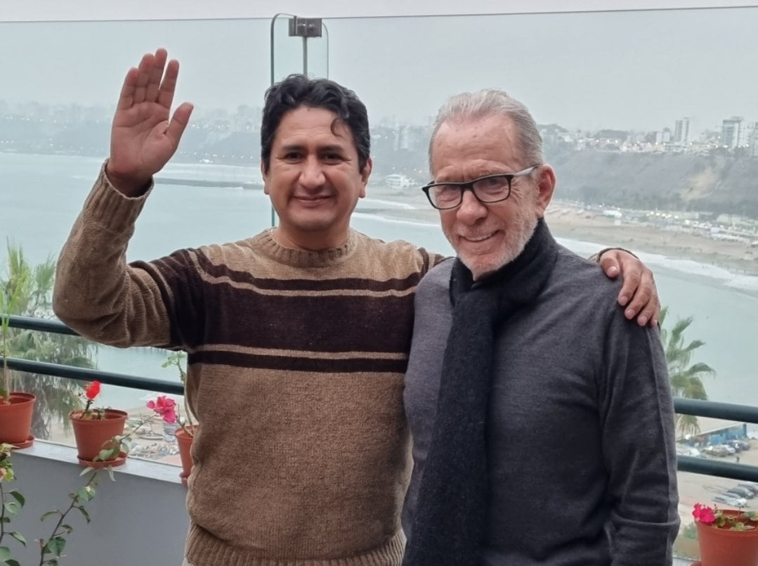 Ricardo Belmont y Vladimir Cerrón en una foto publicada en el año 2021. Foto: Cuenta de X de Vladimir Cerrón