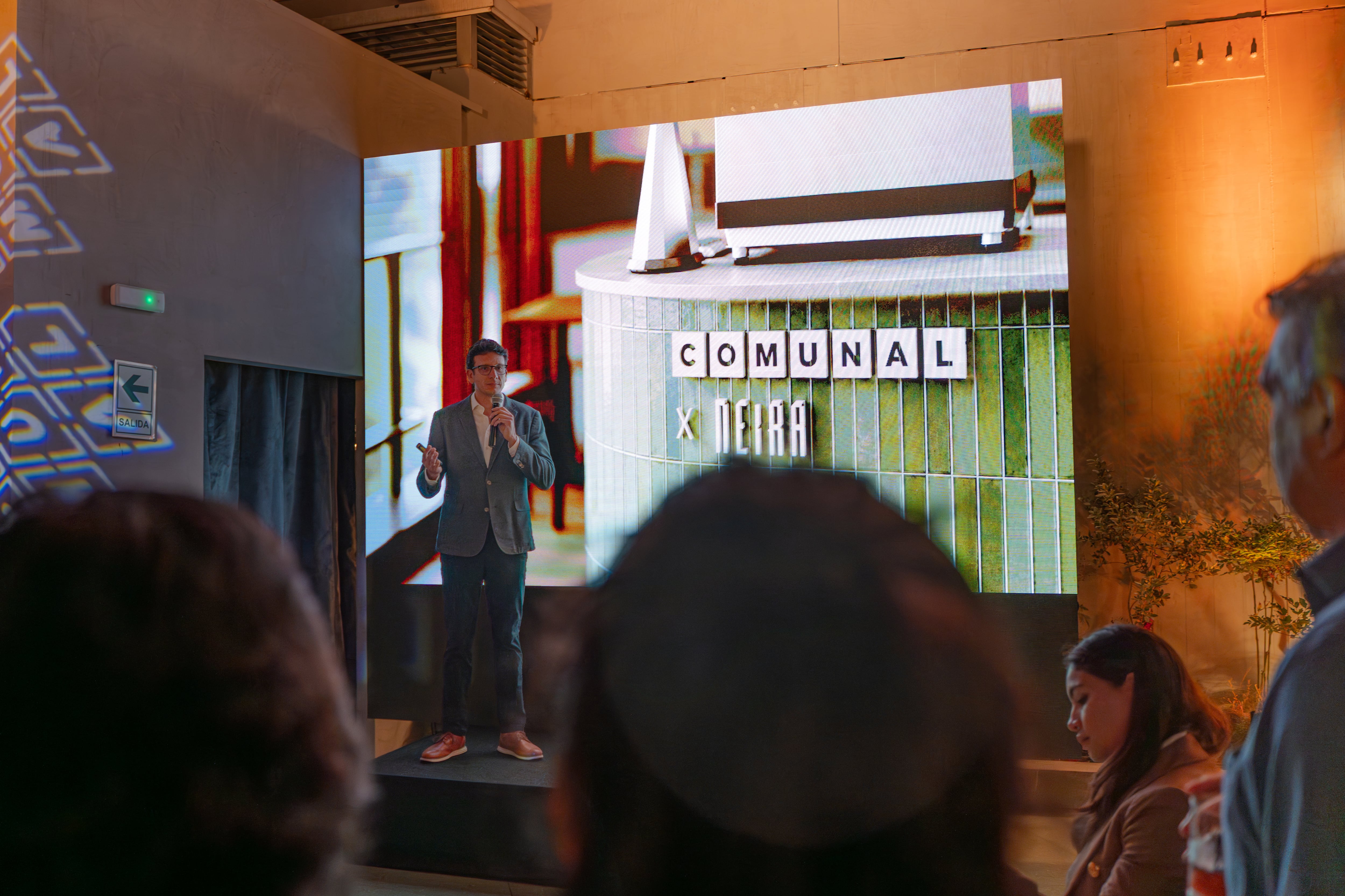 El modelo de Workcafe funciona mediante "daypass" por horas o jornada completa, permitiendo acceder a internet de alta velocidad, cabinas privadas y salas de reuniones sin trámites corporativos tradicionales. Foto: Comunal.