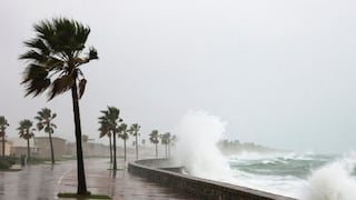 Temporada de huracanes en Estados Unidos este 2026: cómo protegerme durante una tormenta