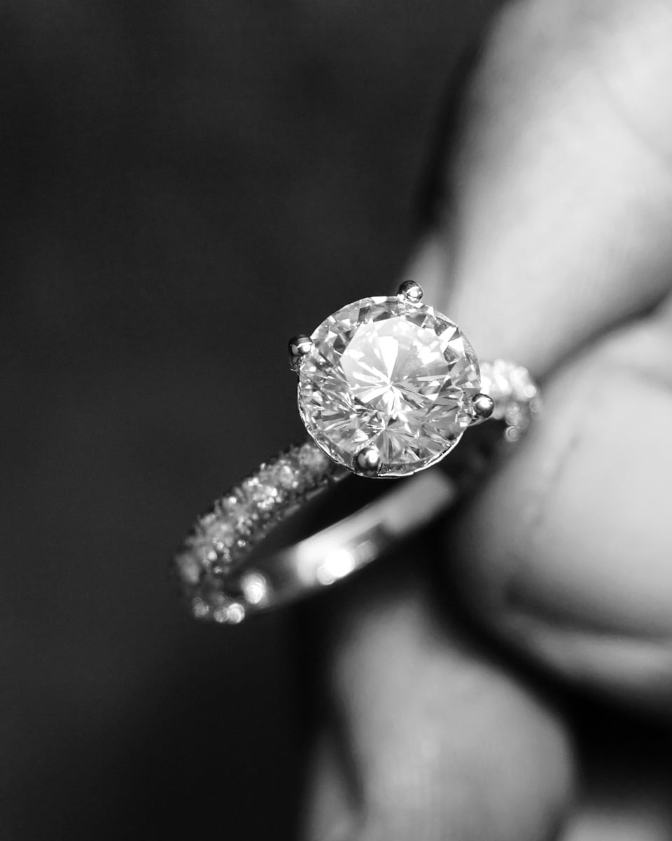 “Las novias desean anillos que no solo sean símbolos de compromiso, sino que también reflejen su personalidad y tengan un significado sentimental", sostiene la jefa de Marketing y Comercial de Joyería Aldo, Flavia Noriega.