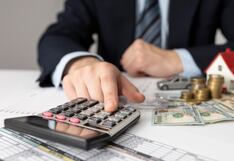 Conozca el perfil de las personas que más cambian dólares y sus principales motivos