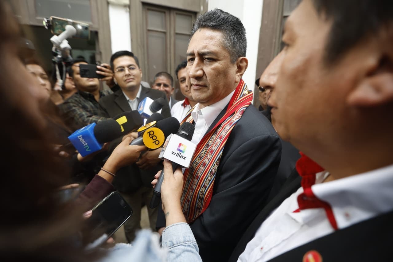 Pedro Hernández explicó la posición del TC sobre la prisión preventiva de Vladimir Cerrón. Foto Mario Zapata / @photo.gec