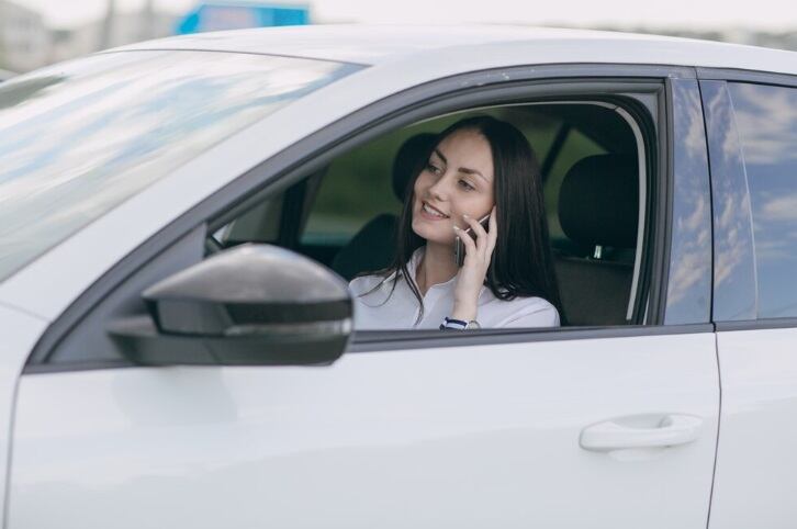 Uso indebido de vehículos de empresa. (Foto referencial: Freepik)