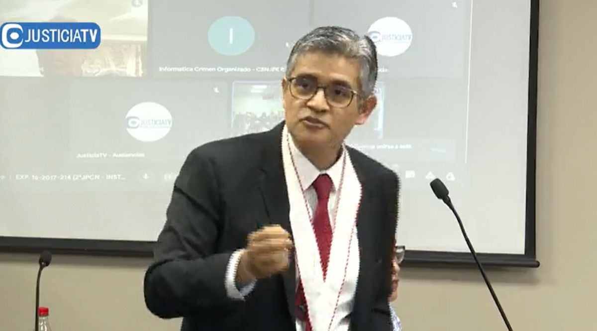 José Domingo Pérez, fiscal del equipo especial del caso Lava Jato, pidió al Poder Judicial que se autorice el acceso a la prensa a la sala de audiencias en donde se lleva a cabo el juicio oral contra Alejandro Toledo. Captura de Justicia TV