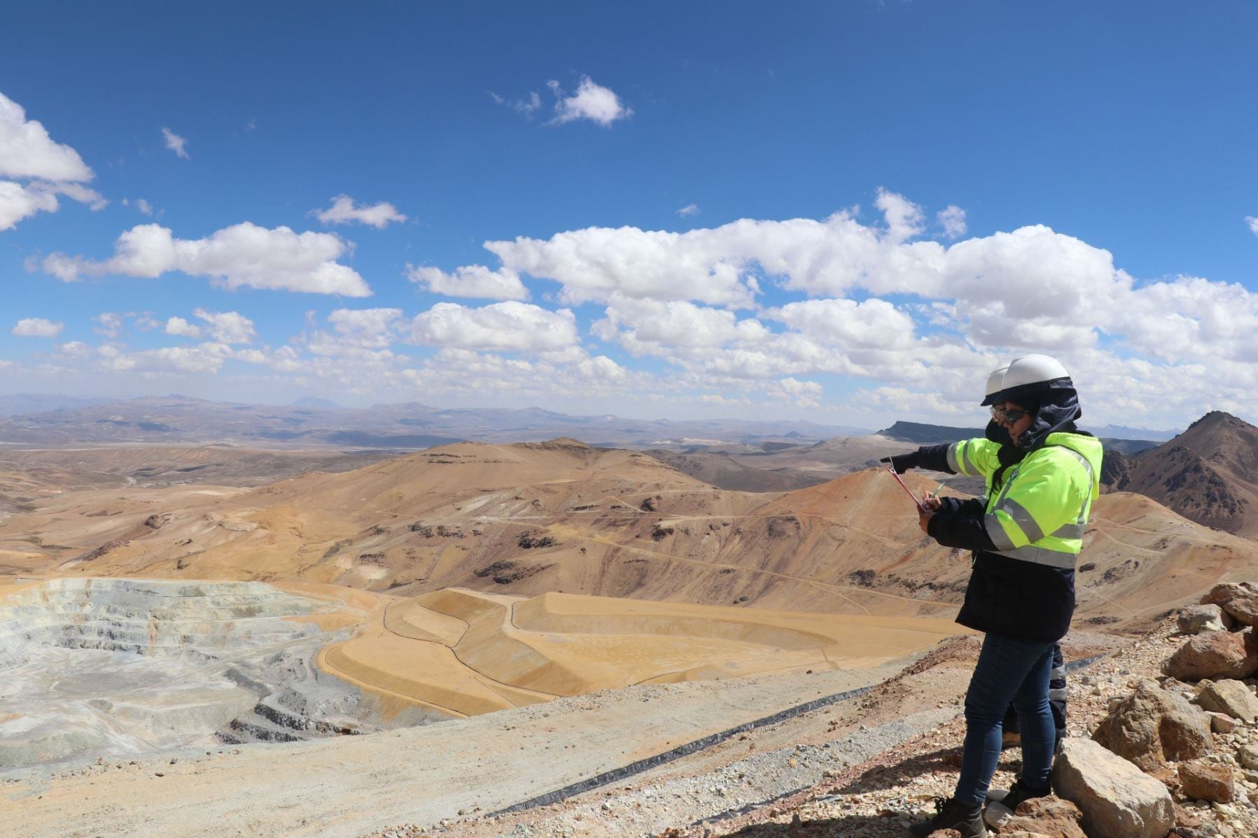 Ambas compañías ya habían firmado un acuerdo de arreglo el 18 de diciembre de 2025, que prevé que Highlander adquiera el 100% de Bear Creek. (Sonora, México).