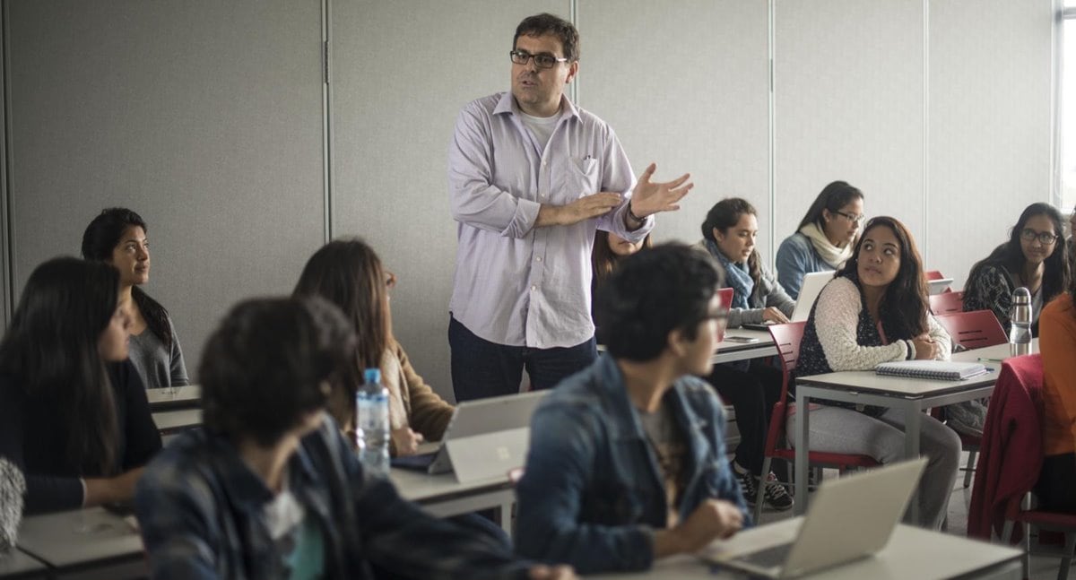A la pregunta, ¿cómo aprendió principalmente lo que sabe sobre el manejo del dinero? Un 5% de los peruanos dijo que en el colegio o universidad. (Foto referencial: Elias Alfageme/ GEC)