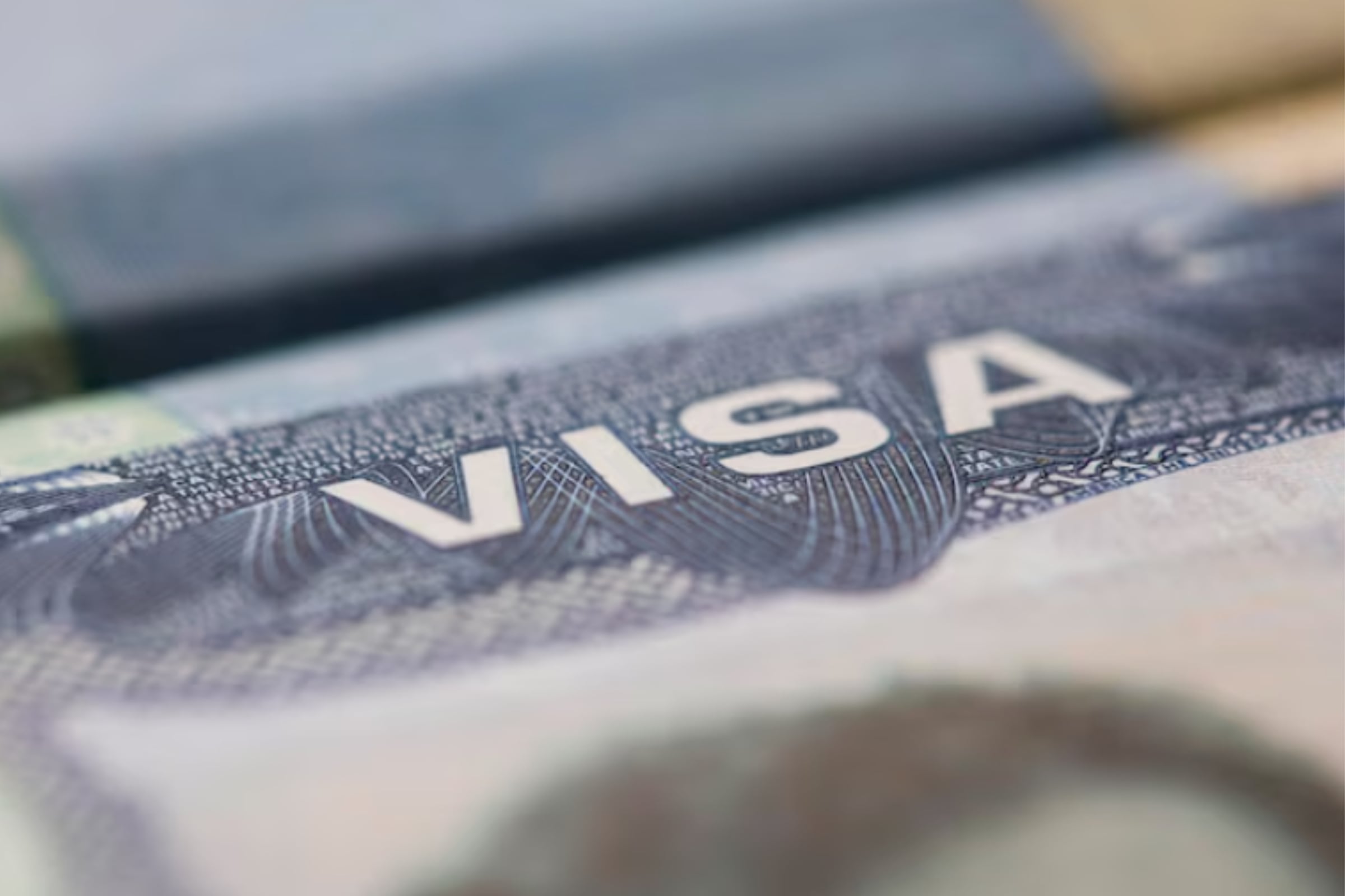 Estos son los nuevos costos para sacar la visa a Estados Unidos en abril de 2026 (Crédito: inkdrop / Freepik)