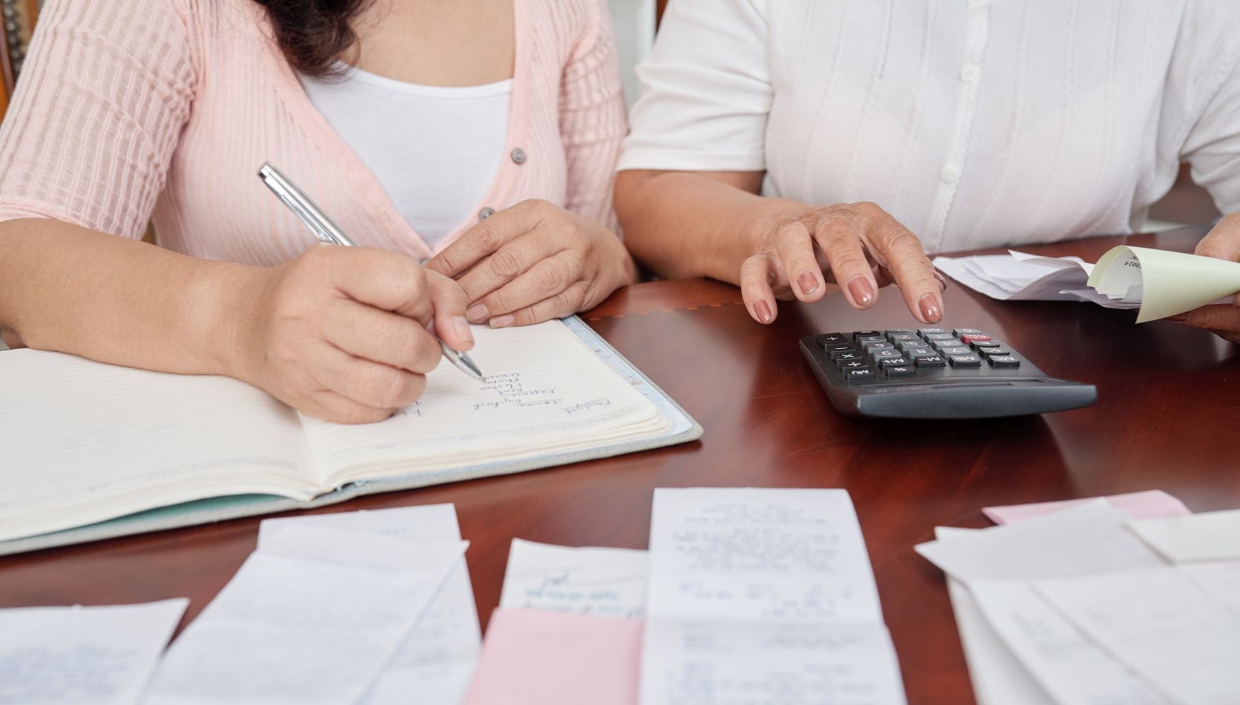 Orden de Trump cambia los reembolsos del IRS: cómo cobrar tu dinero sin banco (Foto referencial: Freepik)