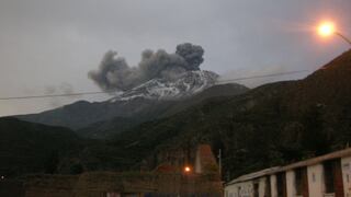 Volcán Ubinas: Todavía no hay necesidad de realizar una evacuación, según Indeci