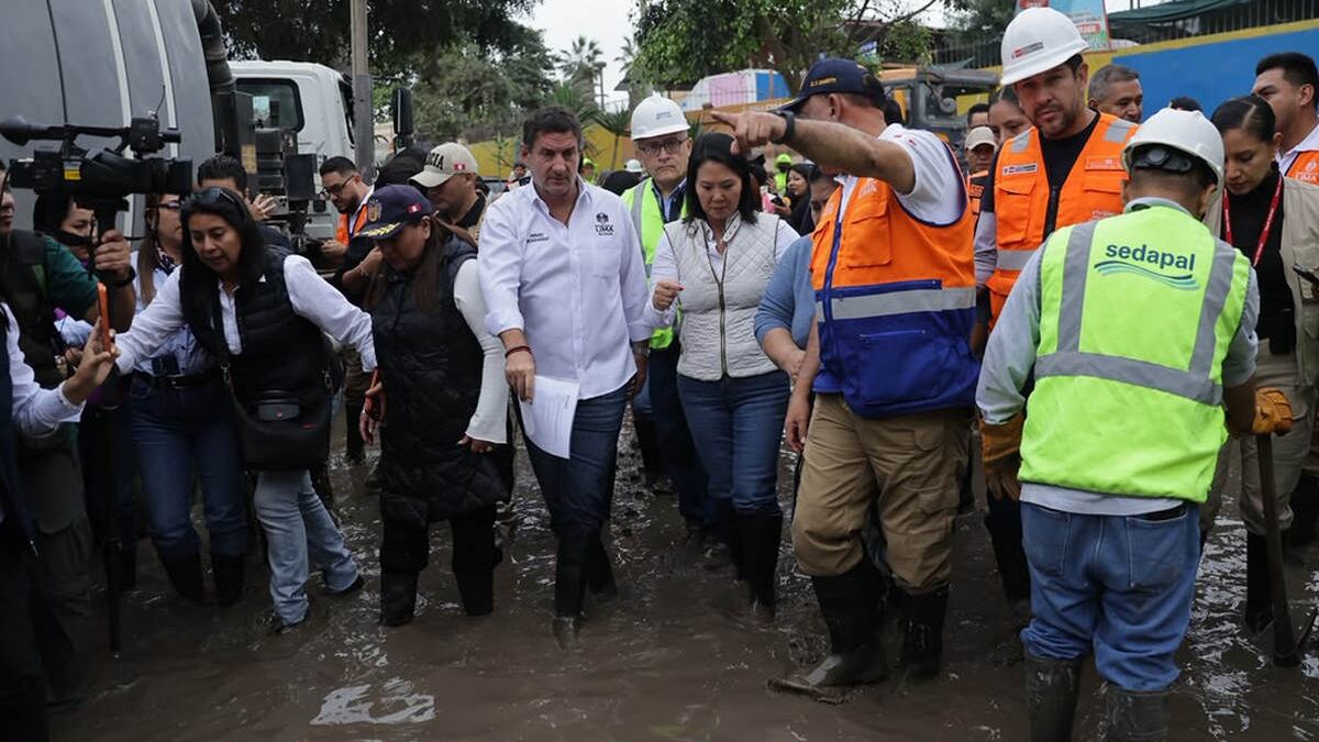 Gobierno anuncia reestructuración de Sedapal tras inundaciones en Lima Sur