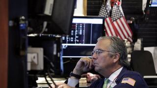 Wall Street cierra en récord a la espera de decisiones de la Fed