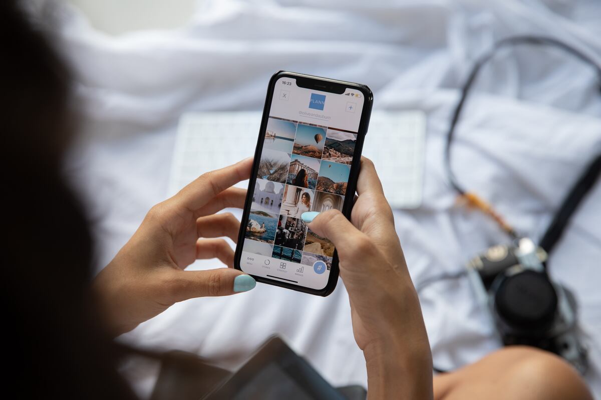 El 38% de peruanos sigue a influencers porque los considera especialistas en determinados temas. (Foto: Pexels)