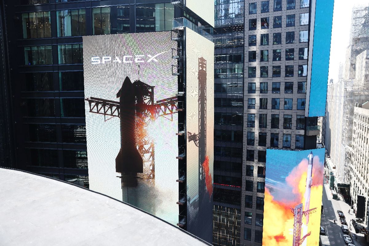 SpaceX comenzó a cotizar en bolsa el 12 de junio.