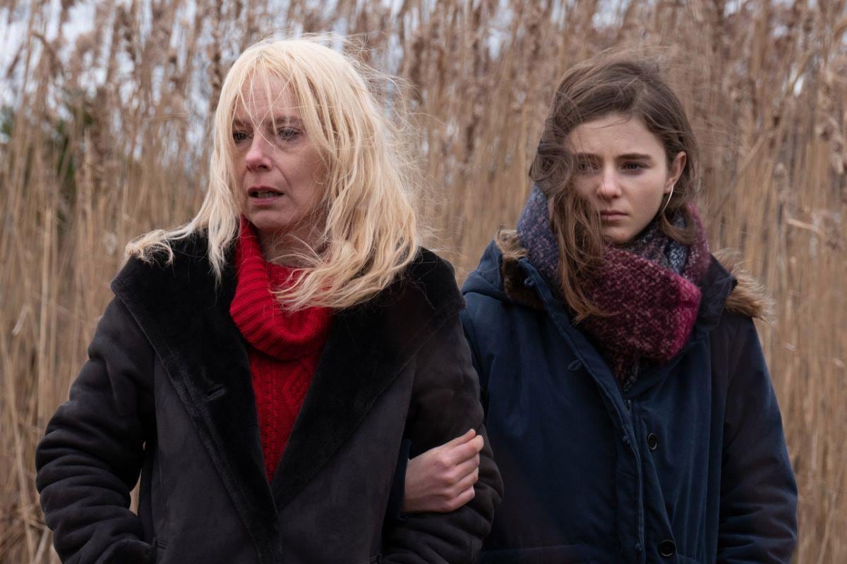 Amy Ryan, Thomasin McKenzie, Lola Kirke, Oona Laurence, Dean Winters, Miriam Shor, Reed Birney, Kevin Corrigan y Gabriel Byrne son parte del elenco de “Chicas perdidas” (“Lost Girls”) (Foto: Netflix)