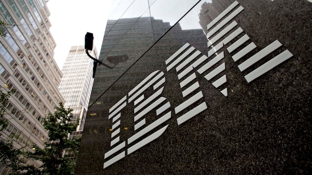 IBM ha despedido hasta 100,000 empleados en los últimos años, según demanda