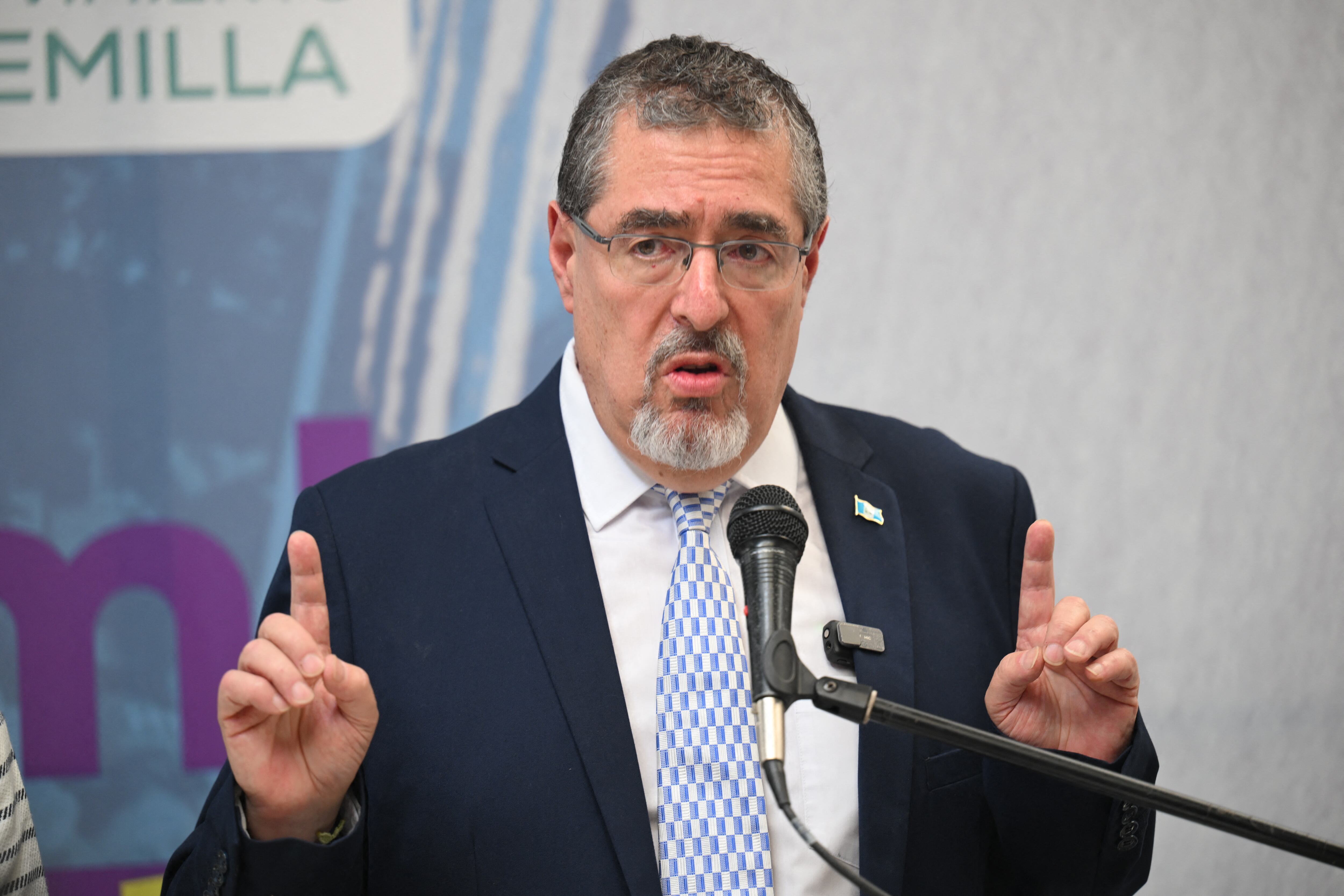 Guatemala está sumida en pobreza, la violencia y la corrupción, males que inducen cada año a miles de guatemaltecos a emigrar. (Foto: AFP)