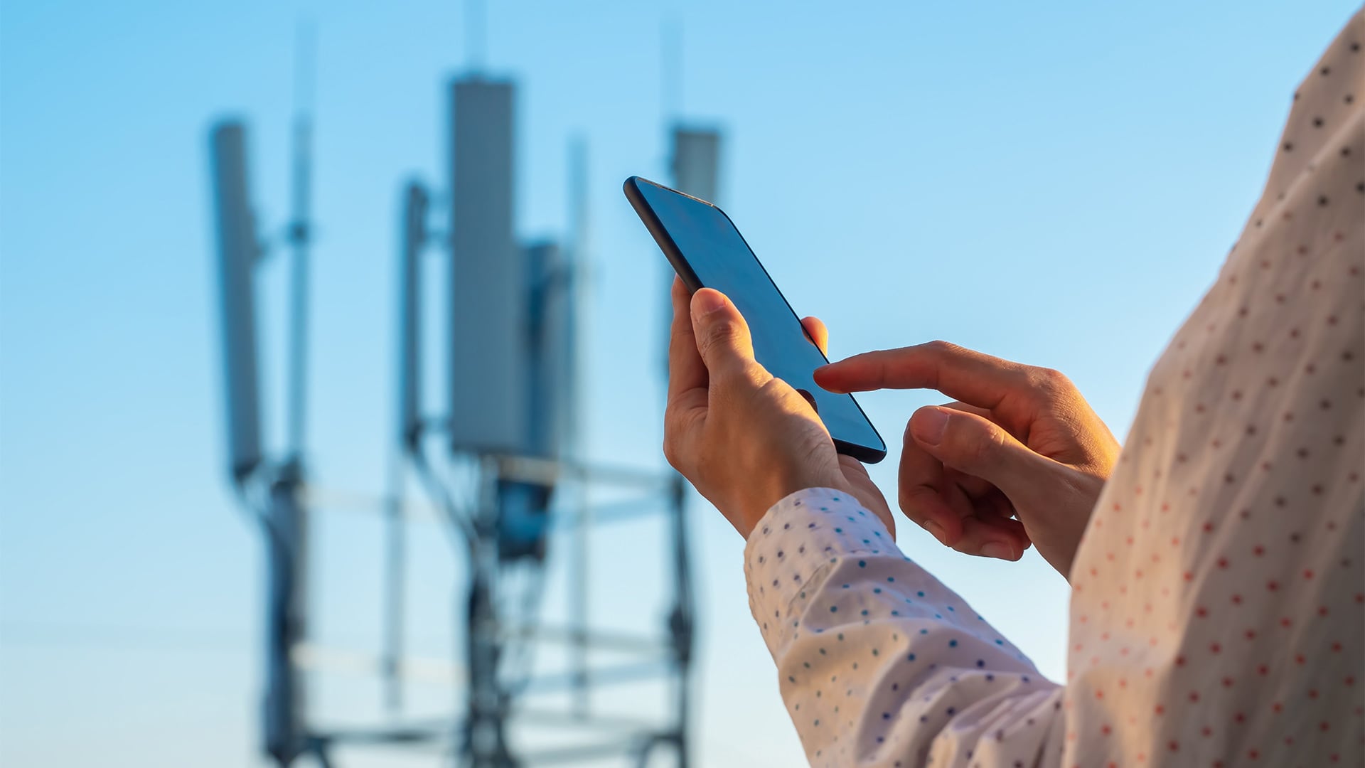 La operación en Perú superó los 10 millones de abonados y mantiene una participación de 23,8% en el mercado móvil, en un entorno altamente competitivo. Foto: Andina