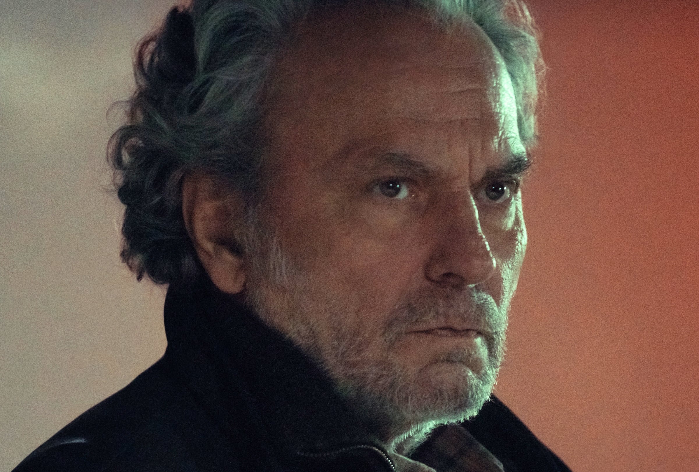 José Coronado como Martín en una escena de la película española "Los creyentes" (Foto: El Desorden Crea / Netflix)