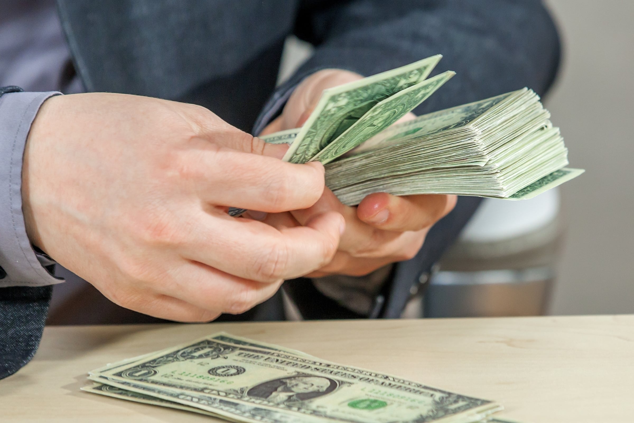 Un grupo de estados ha confirmado que aumentará su salario mínimo para el 2026 (Foto: Freepik)