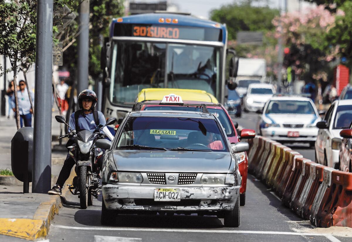 En seis meses como máximo, a partir de la vigencia de la ley, la Autoridad de Transporte Urbano para Lima y Callao (ATU) evaluará técnicamente la oferta, la demanda y condiciones de infraestructura vial mínima en las rutas concesionadas y no concesionadas.