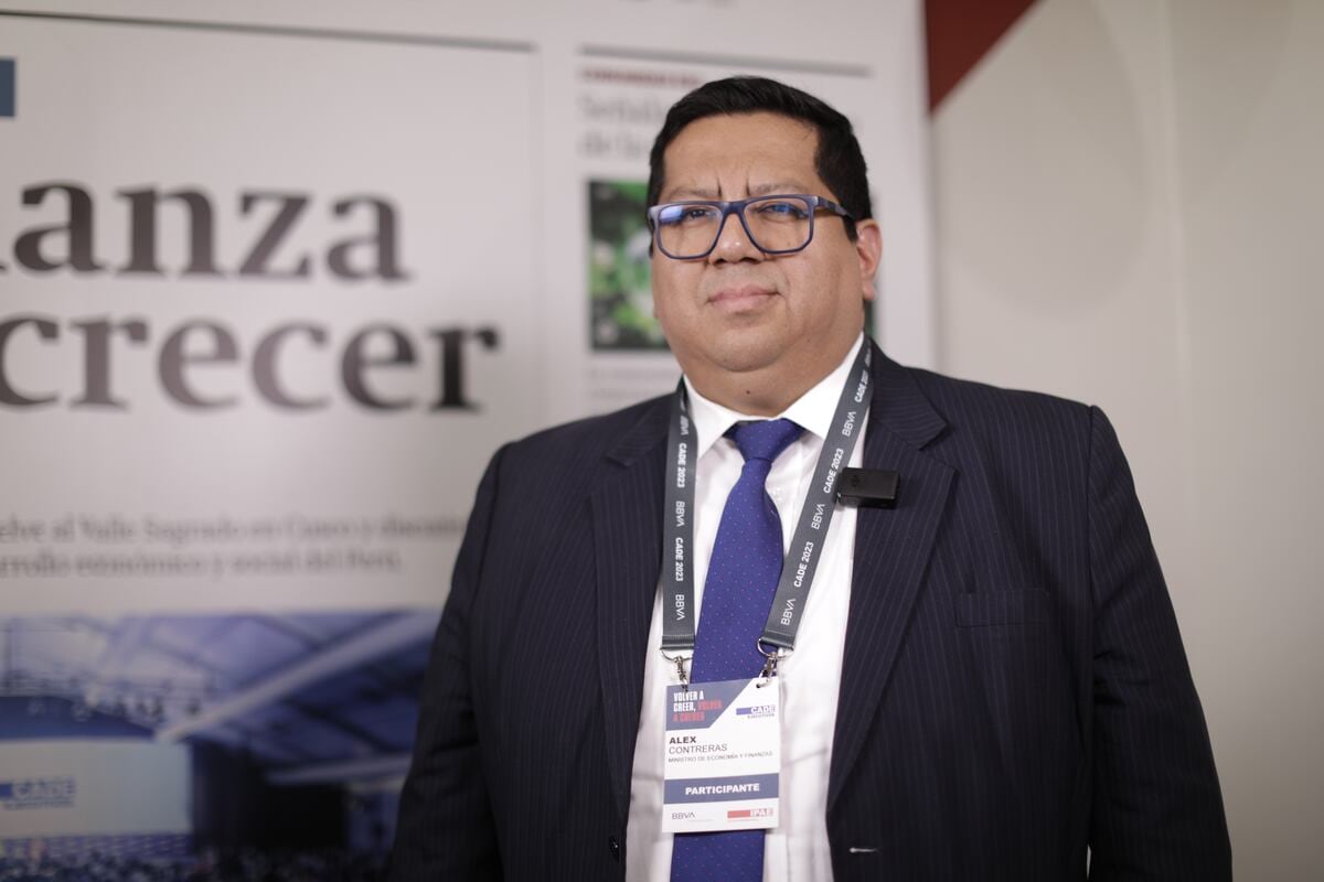 El ministro de Economía y Finanzas, Alex Contreras, expuso en la última jornada del CADE 2023.