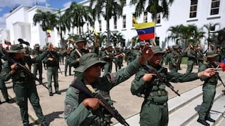 Cazas F-18 de EE.UU. ingresan por 40 minutos en espacio aéreo venezolano