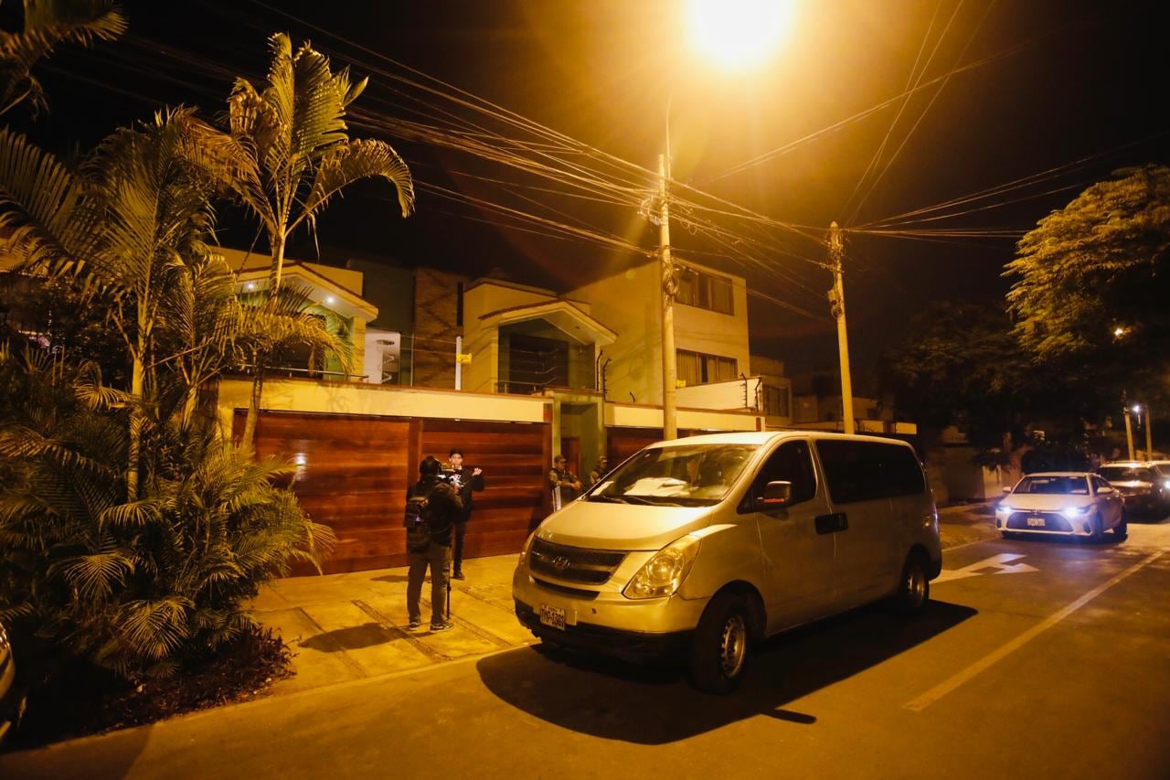 Policía y fiscalía allanan vivienda de alcalde de La Victoria, Rubén Cano, en La Molina, por caso 'Los Pulpos de La Victoria'. (Foto: GEC)