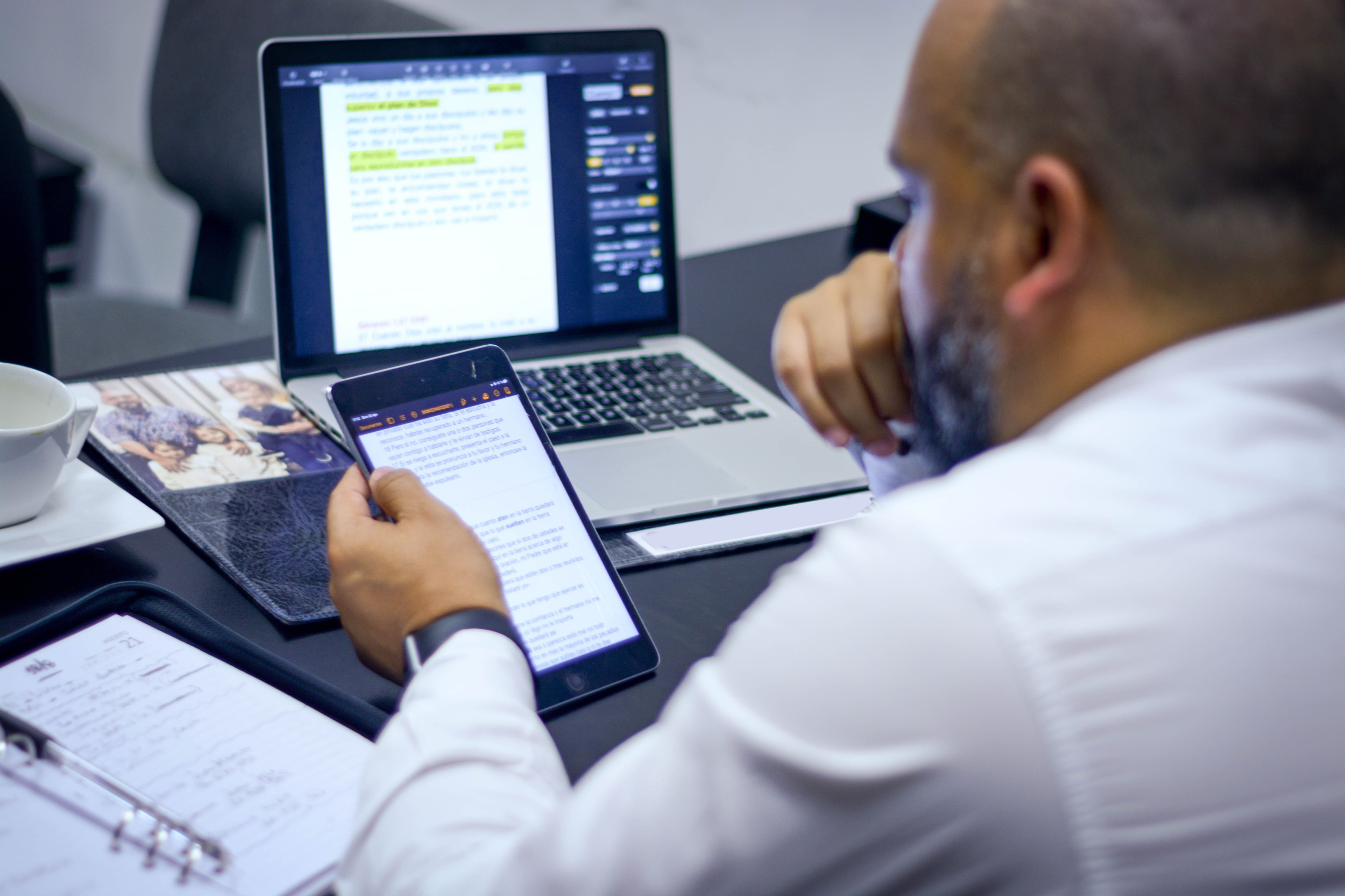 La responsabilidad personal podría alcanzar al ejecutivo si se acredita su participación en actos ilícitos o el incumplimiento de sus deberes de dirección y supervisión. Foto: Pexels.