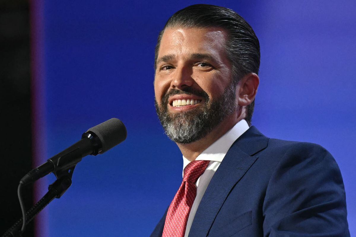 Donald Trump Jr. habla durante el tercer día de la Convención Nacional Republicana de 2024 en el Foro Fiserv en Milwaukee, Wisconsin, el 17 de julio de 2024 (Foto: Patrick T. Fallon / AFP)