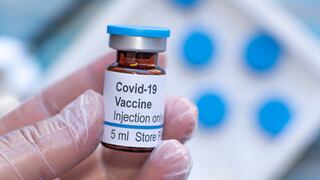 OMS pide a los laboratorios compartir 50% de sus vacunas antiCOVID con COVAX