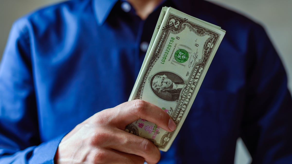 Atención, Nueva York ofrece $869 por semana si te encuentras desempleado: cómo solicitar el beneficio y qué requisitos cumplir