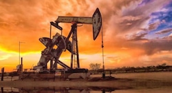 Petróleo no levanta cabeza: entre caída de producción y cada vez menos contratos