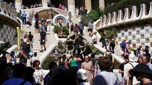 Sector turístico español prevé batir récords de nuevo en 2024