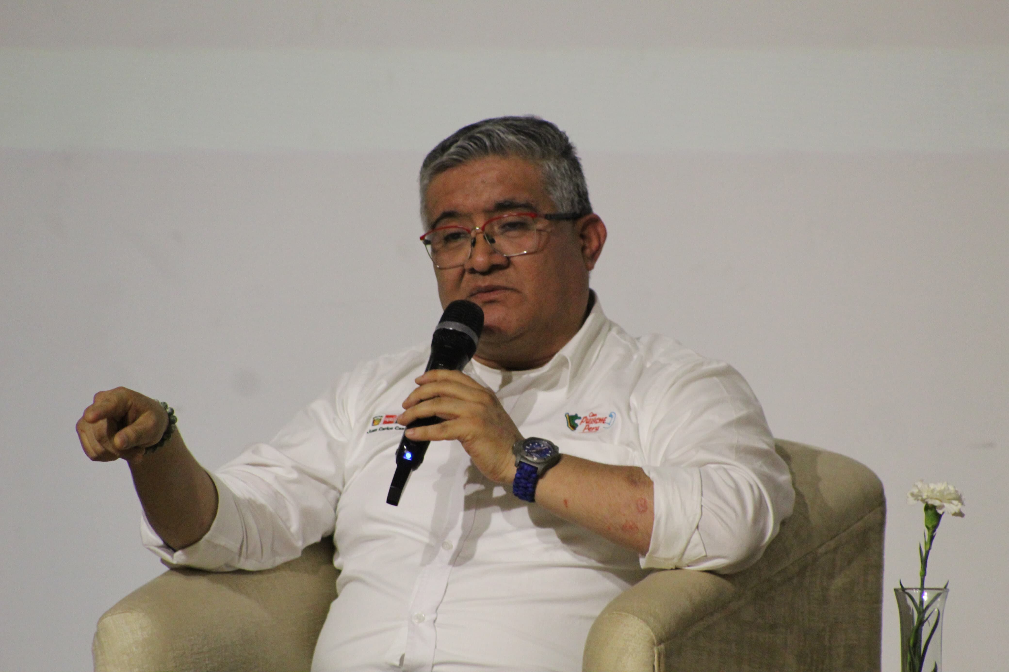 Castro señaló que este tratado no vulnera las 200 millas de soberanía nacional, frente a las críticas de gremios empresariales y sectores del Congreso. Foto: GEC.