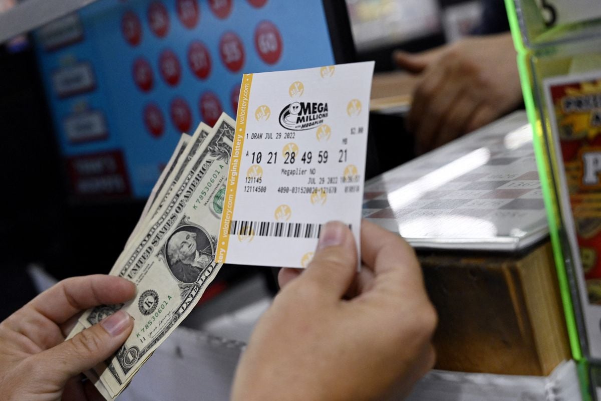 Todos anhelan ganarse el premio de la lotería Mega Millions (Foto: AFP)