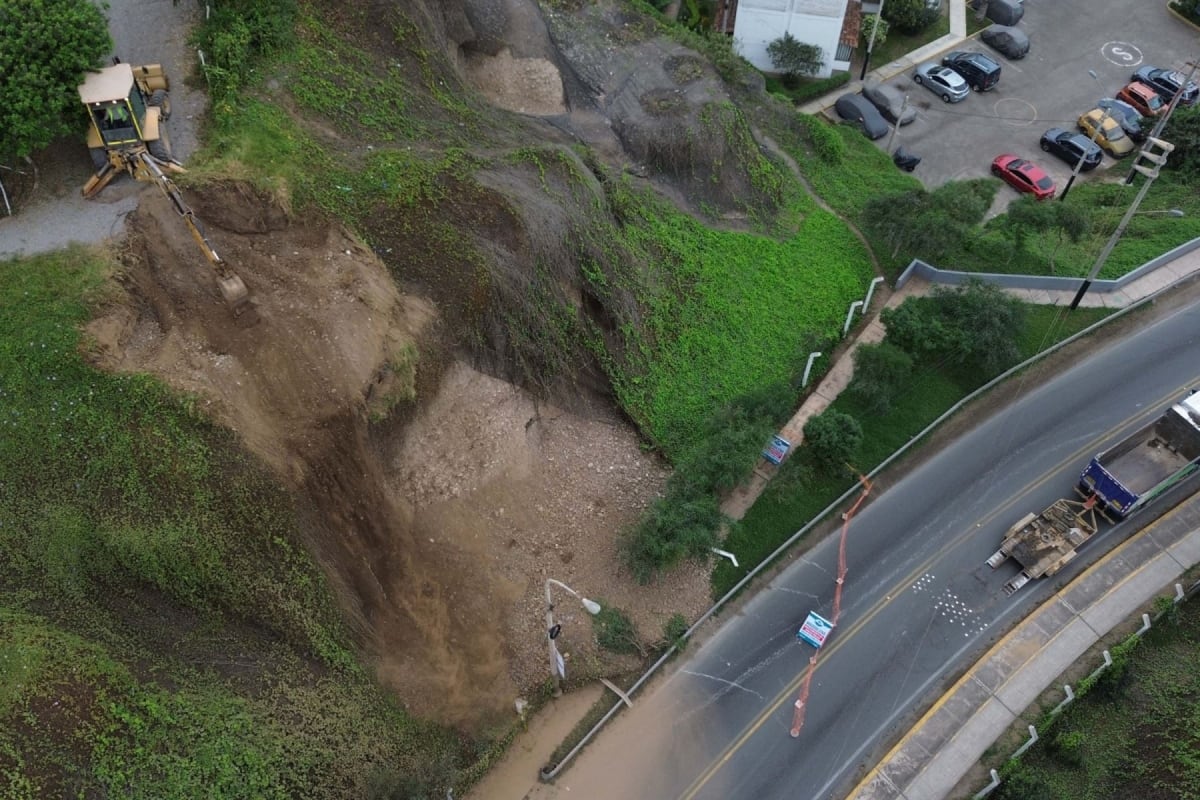 La municipalidad actuó de inmediato pese a que los trabajos corresponden a Lima Metropolitana. (Foto: Difusión)