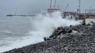 Cierran 90 puertos en todo el litoral por oleajes de fuerte intensidad
