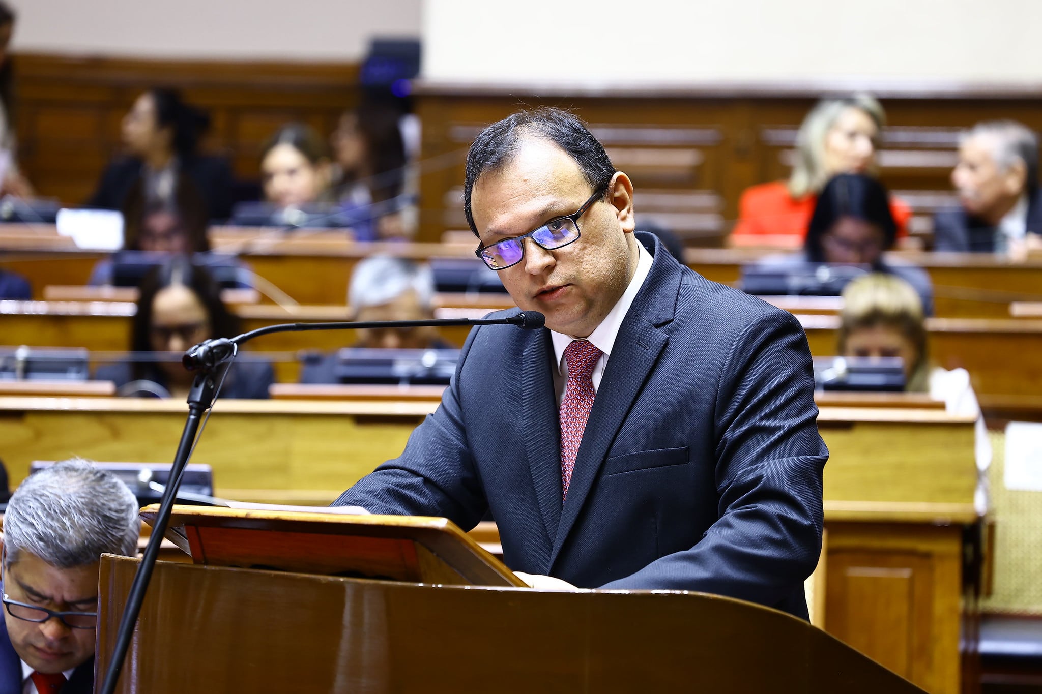 El ministro Marco Vinelli precisó que en los próximos días se definirá la fecha exacta del envío del pedido de facultades ante el Legislativo. (Foto: Congreso)
