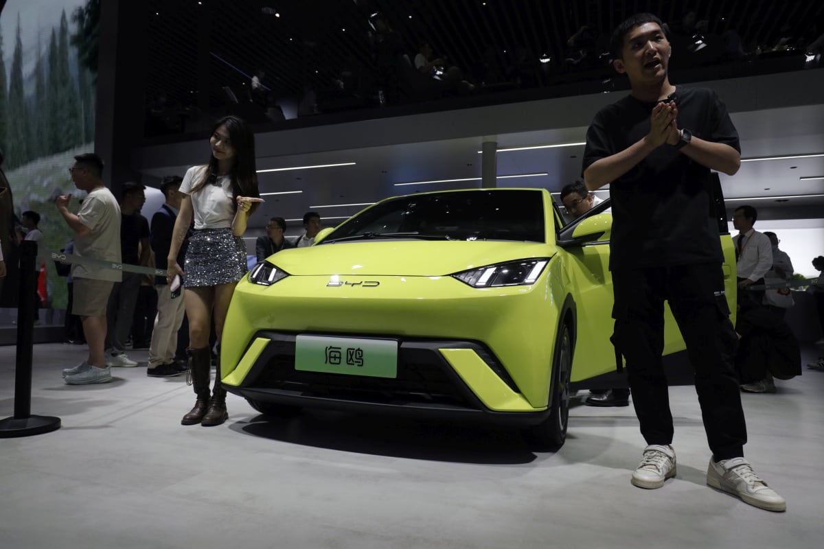 Un vehículo eléctrico BYD Co. Seagull en el Salón del Automóvil de Shanghai en Shanghai.
