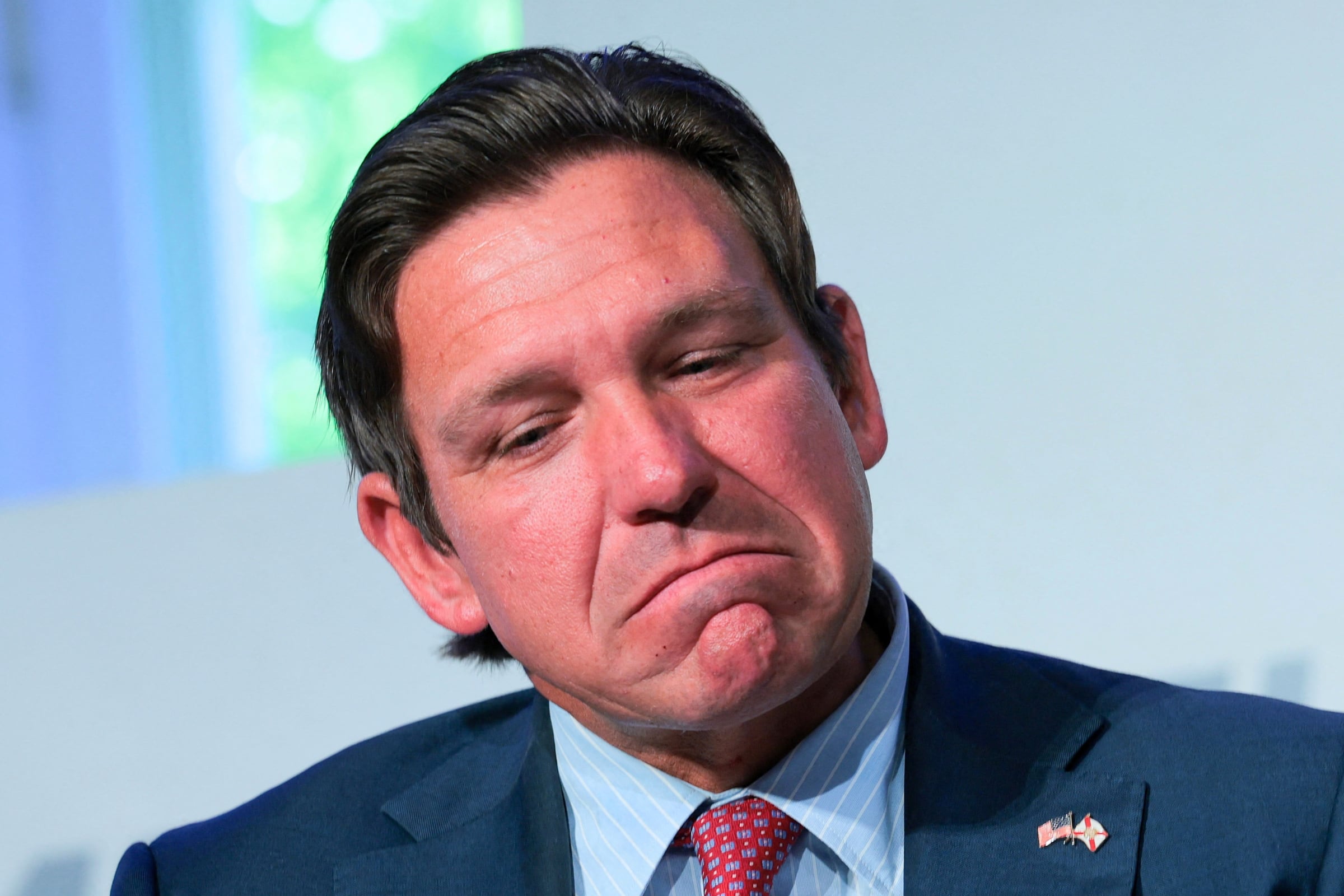 EL gobernador Ron DeSantis tiene derecho de veto y lo hizo fectivo con esta ley de Florida (Foto: AFP)