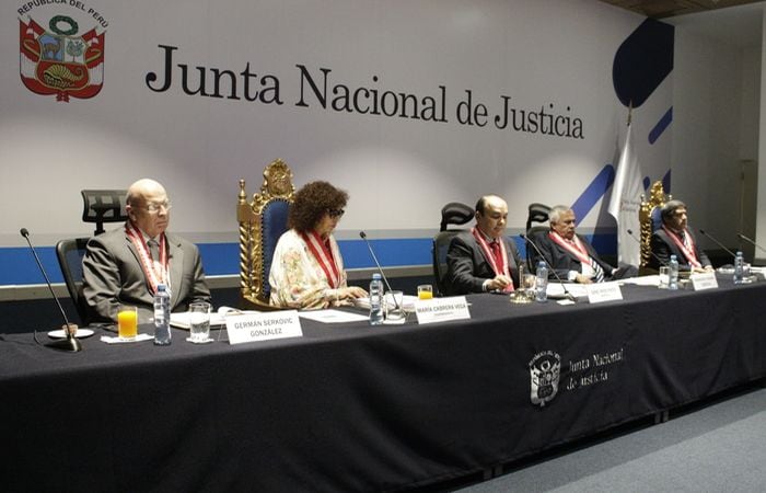 El proceso, que incluyó más de treinta días de entrevistas personales y evaluaciones técnicas, permitió seleccionar a magistrados que ahora se incorporarán al sistema de justicia. (Foto: JNJ)