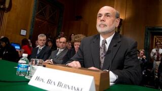 Bernanke reitera que la FED mantendrá política monetaria altamente expansiva