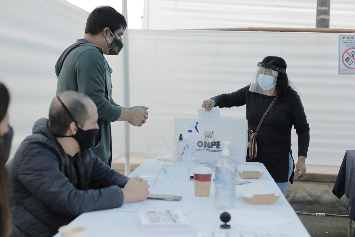 El 77% del segmento E apuesta por un adelanto de elecciones,, de acuerdo a la encuesta de Datum. (Foto: Archivo GEC)