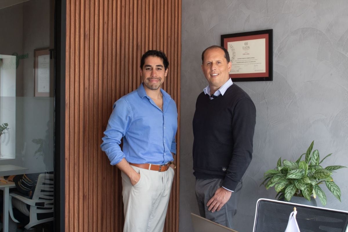 La fintech peruana Capitalia plantea un esquema alternativo de financiamiento. Alonso Bringas, founder & CEO (izquierda) y Julio Aguilar, director general.
Foto: Capitalia.