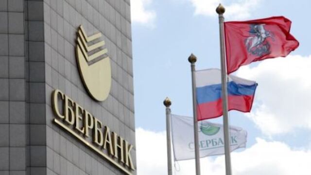 Banco Sberbank ve certidumbre de venta tras formación de Gobierno