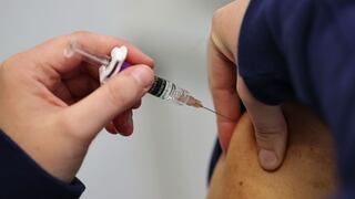 Vacuna de J&J protegería a millones en EE.UU., si la aceptan